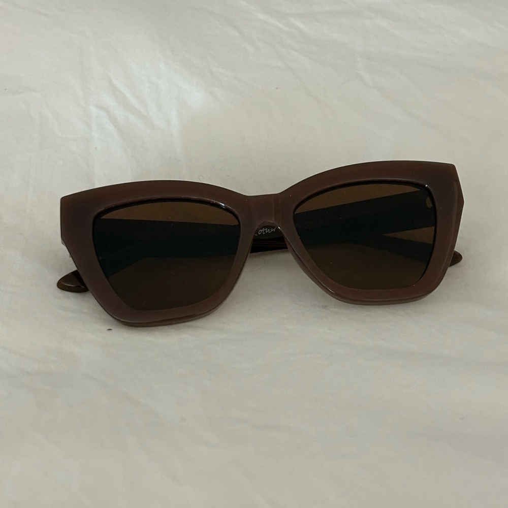 & Other Stories brown sunglasses 😎